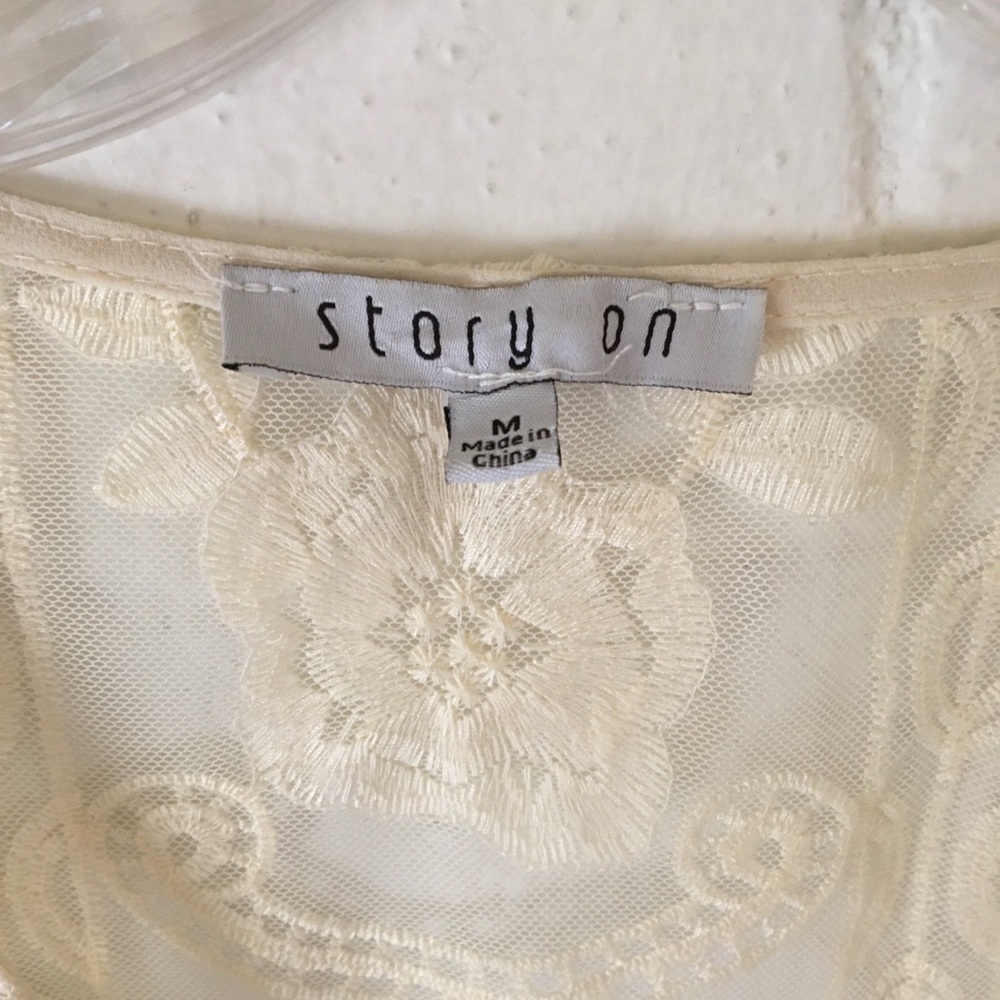 Elegant Cream Lace Dress - Picture 15 of 16